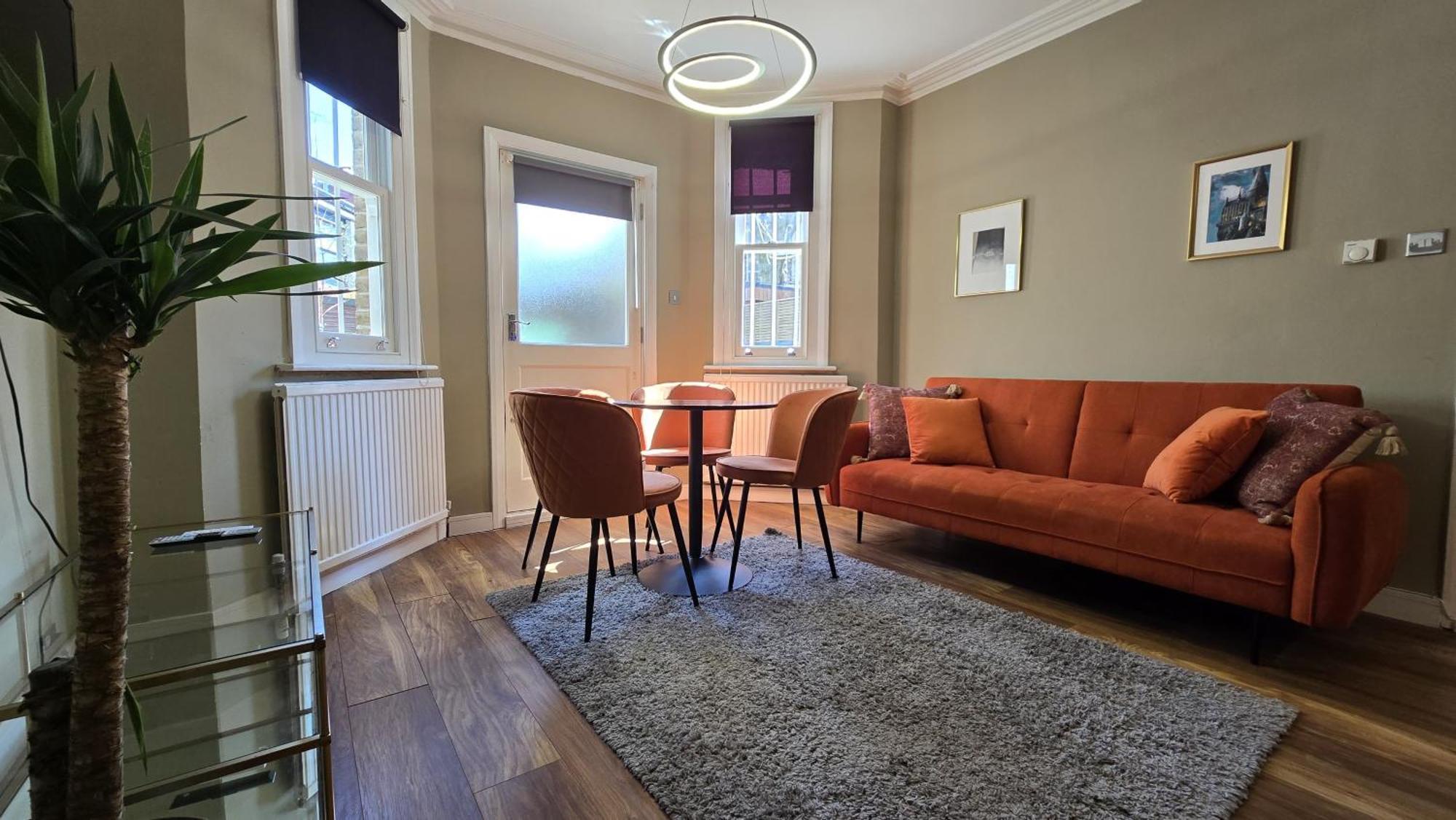 Spacious For 4 Flat Near Regents Park N2 Appartamento